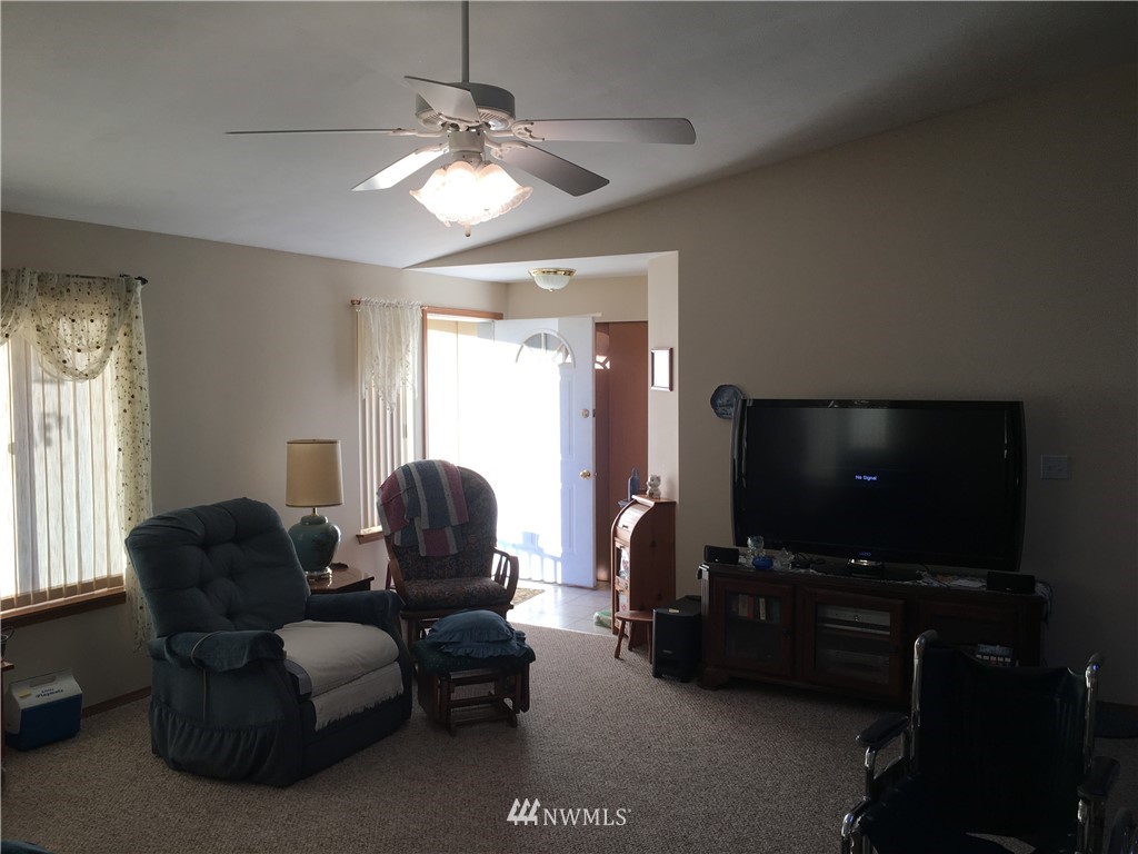 475 Roe Road Winlock, WA 98596 - Photo 11 of 25