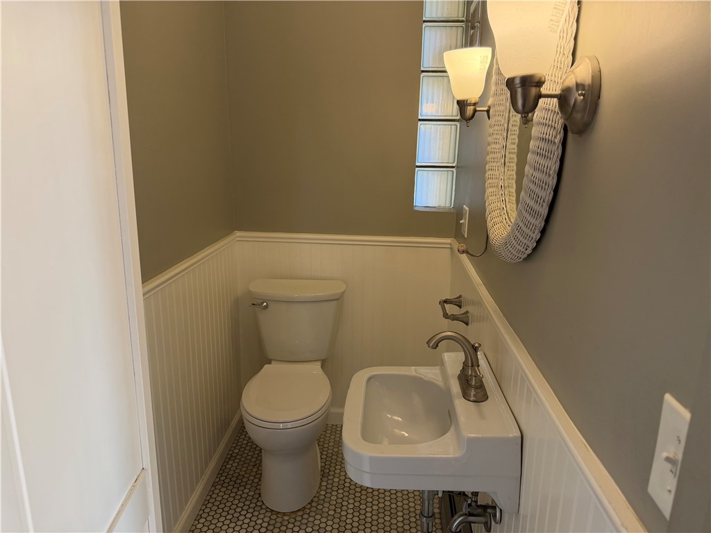 151 Cayuta Street Corning, NY 14830 - Photo 8 of 15