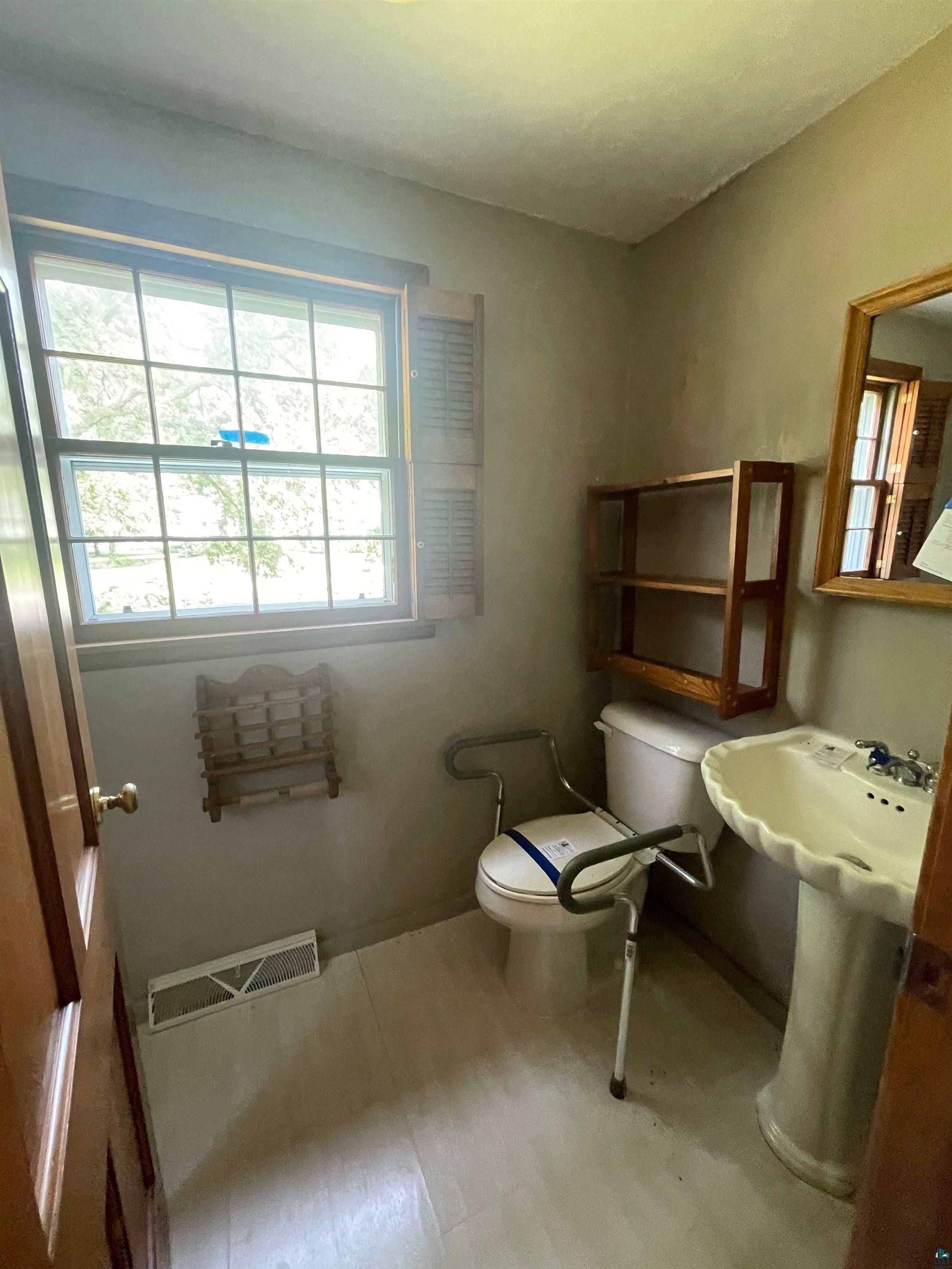 206 Snow Place Road Le Sueur, MN 56058 - Photo 13 of 42 Gallery Image 13