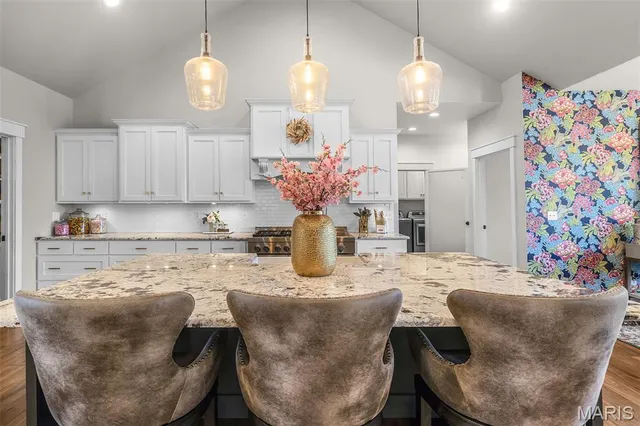 $1,099,000 | 165 Kingsborough Court, Jackson, MO 63755