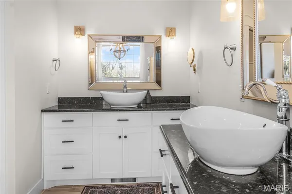 $1,050,000 | 165 Kingsborough Court, Jackson, MO 63755