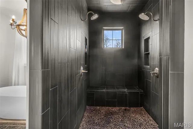 $1,099,000 | 165 Kingsborough Court, Jackson, MO 63755