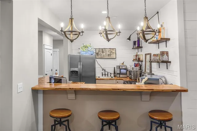 $1,099,000 | 165 Kingsborough Court, Jackson, MO 63755