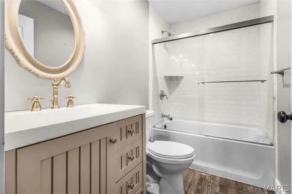 $1,025,000 | 165 Kingsborough Court, Jackson, MO 63755