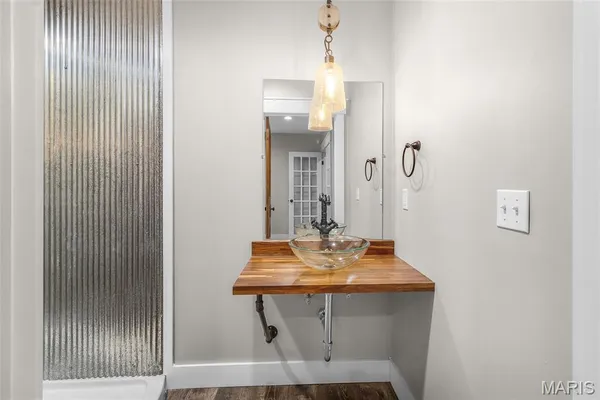 $1,025,000 | 165 Kingsborough Court, Jackson, MO 63755