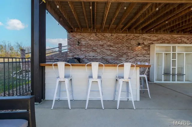 $1,099,000 | 165 Kingsborough Court, Jackson, MO 63755