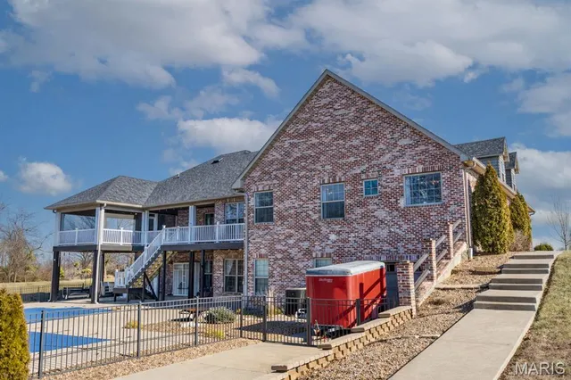 $1,099,000 | 165 Kingsborough Court, Jackson, MO 63755