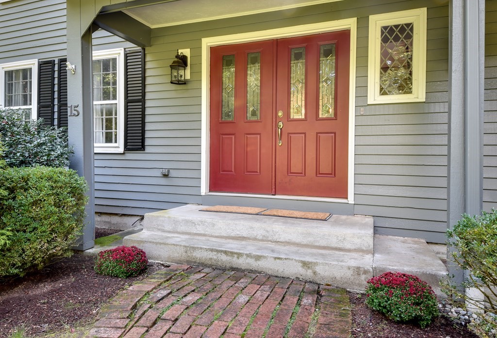 15 Nicholas Road Hopkinton, MA 01748 - Photo 3 of 34 Gallery Image 3