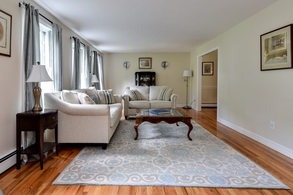 15 Nicholas Road Hopkinton, MA 01748 - Photo 5 of 34 Gallery Image 5