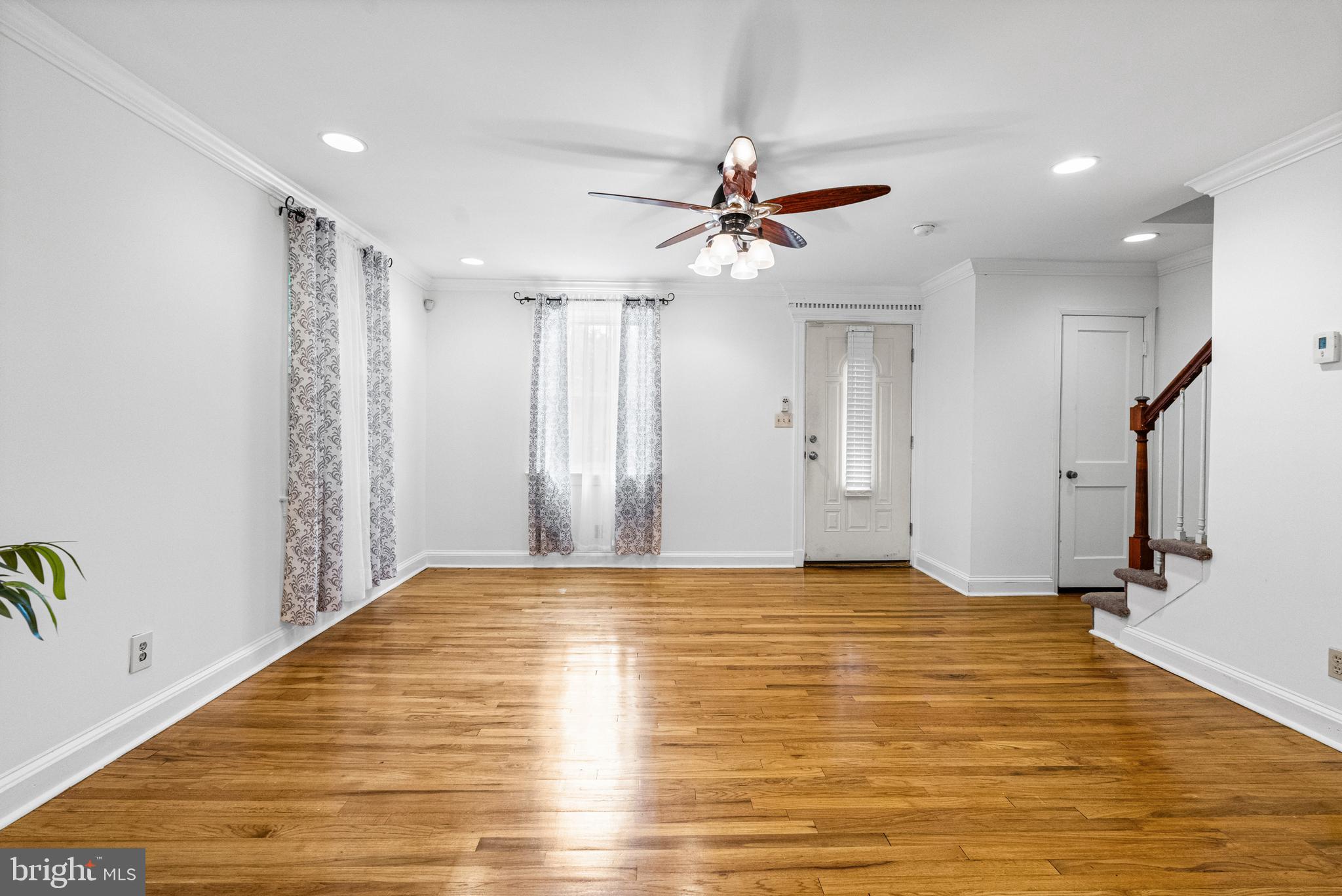 1037 Reverdy Road Baltimore, MD 21212 - Photo 4 of 26 Gallery Image 4