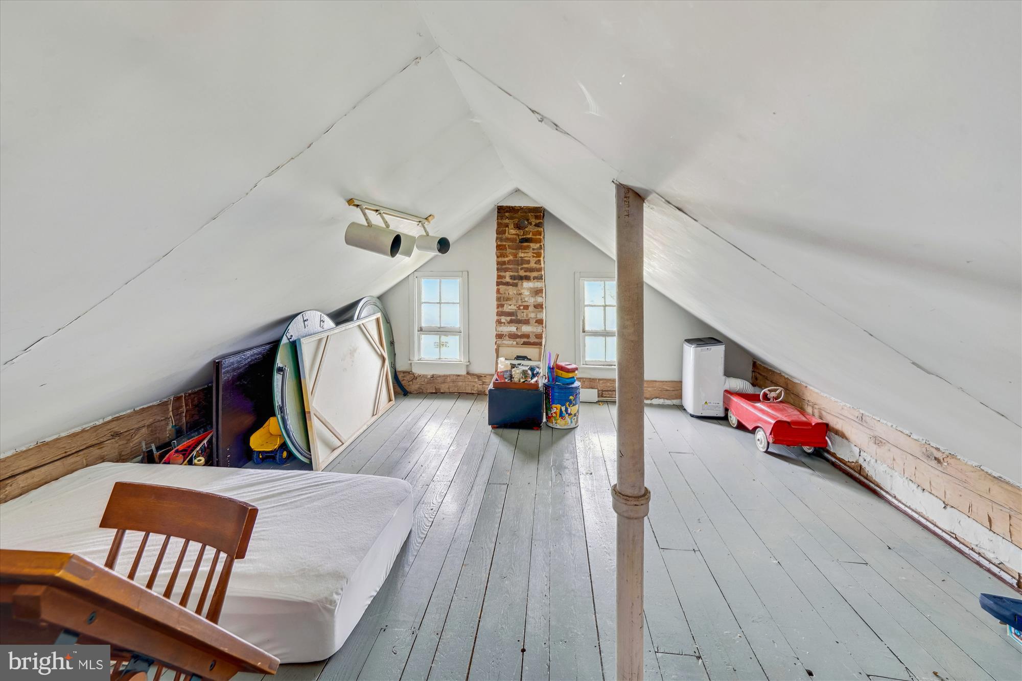 2130 Spencerville Road Spencerville, MD 20868 - Photo 23 of 36 Loft