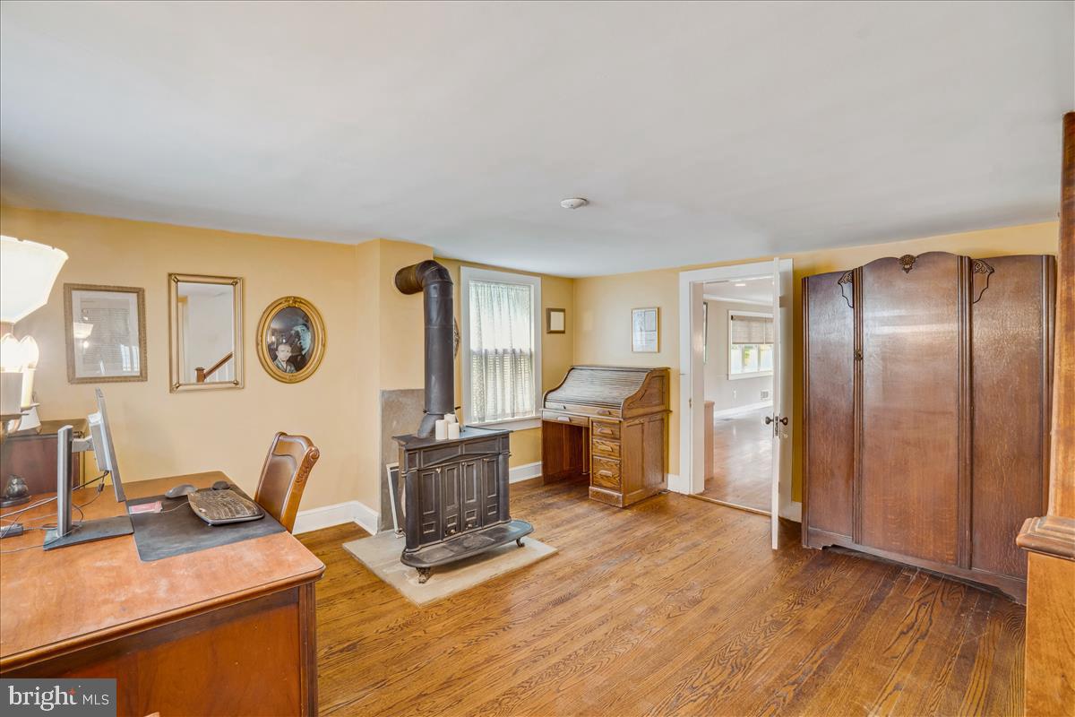 2130 Spencerville Road Spencerville, MD 20868 - Photo 4 of 36