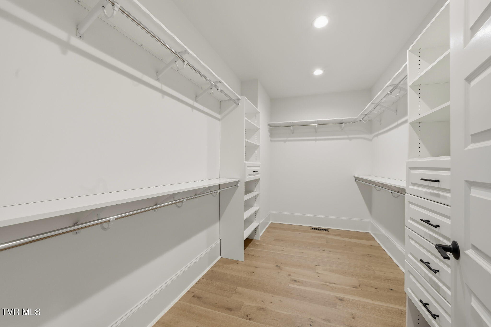 141 Laurel Ridge Drive Jonesborough, TN 37659 - Photo 14 of 30 58-web-or-mls-032_DSC06335