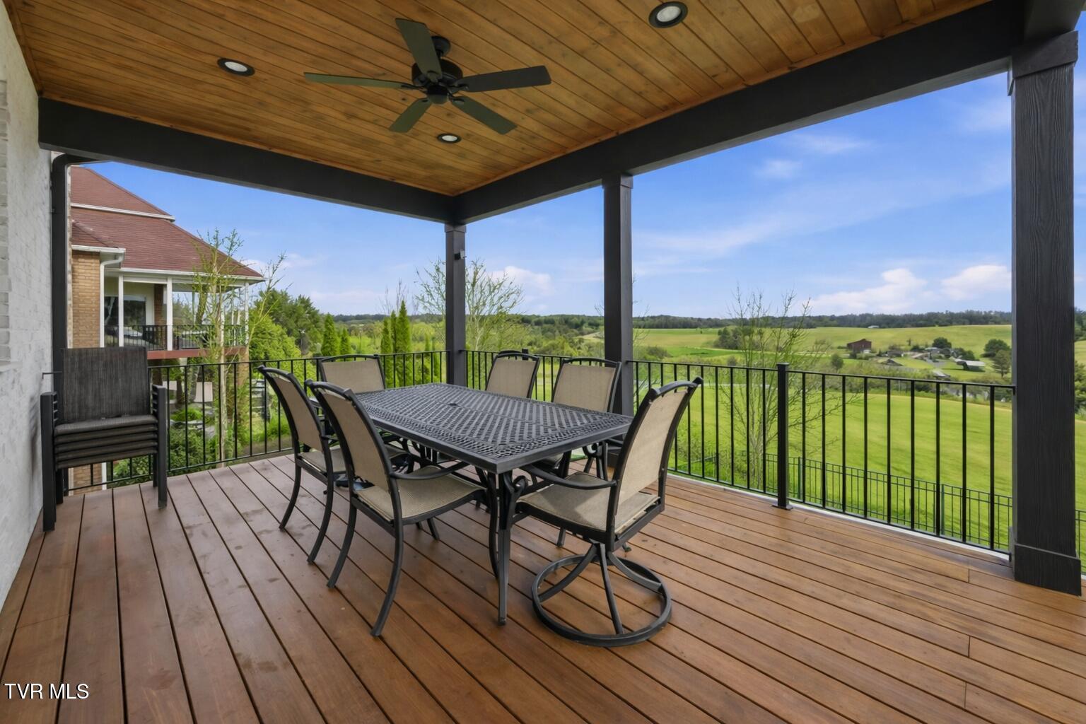 141 Laurel Ridge Drive Jonesborough, TN 37659 - Photo 5 of 30 back covered deck