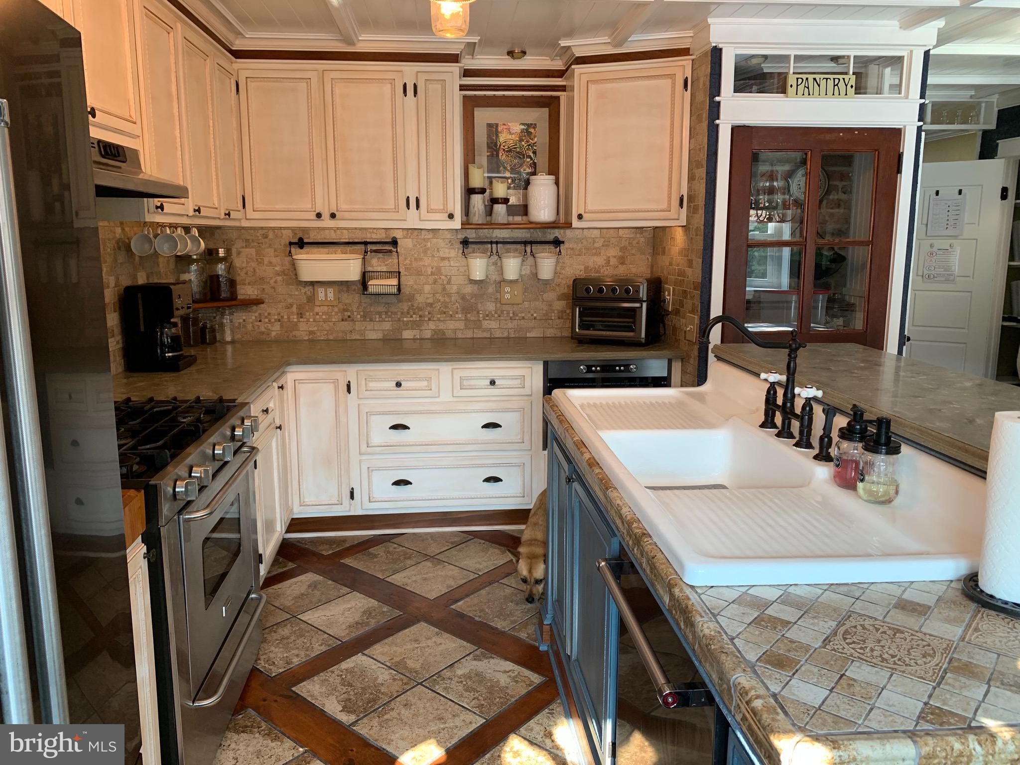 10802 Rayland Road Philadelphia, PA 19154 - Photo 8 of 45 Kitchen