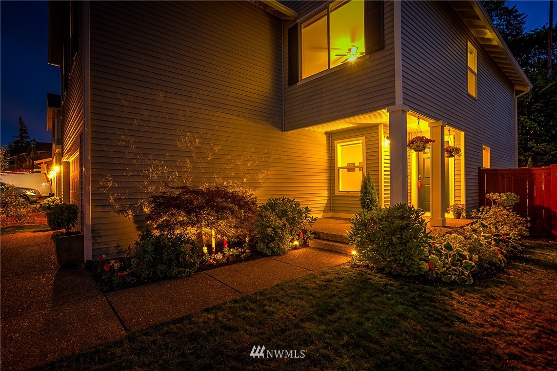 18127 168th Way Southeast Renton, WA 98058 - Photo 3 of 25 Gallery Image 3