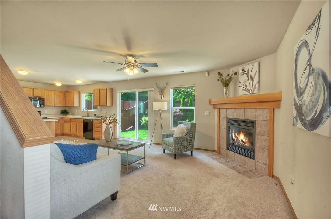 18127 168th Way Southeast Renton, WA 98058 - Photo 4 of 25 Gallery Image 4