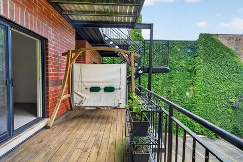 4711 North Malden Street, Unit 2S, Chicago, IL 60640