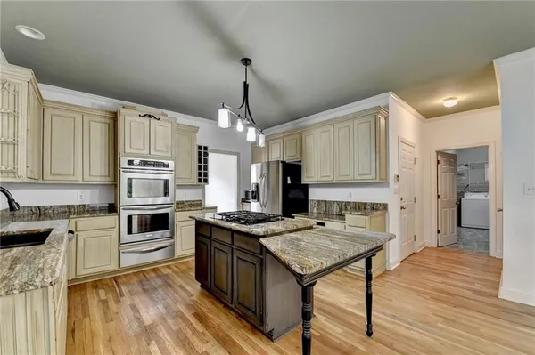 $549,950 | 1015 Rowe Oak Circle, Lawrenceville, GA 30043