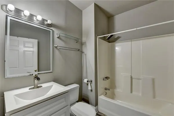 $549,950 | 1015 Rowe Oak Circle, Lawrenceville, GA 30043