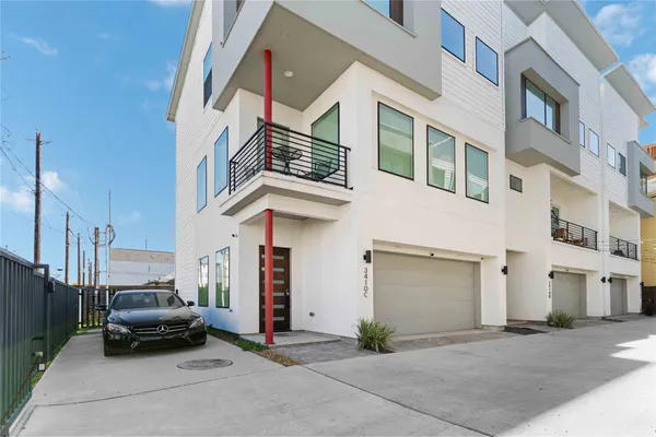 a car parked in front of a building