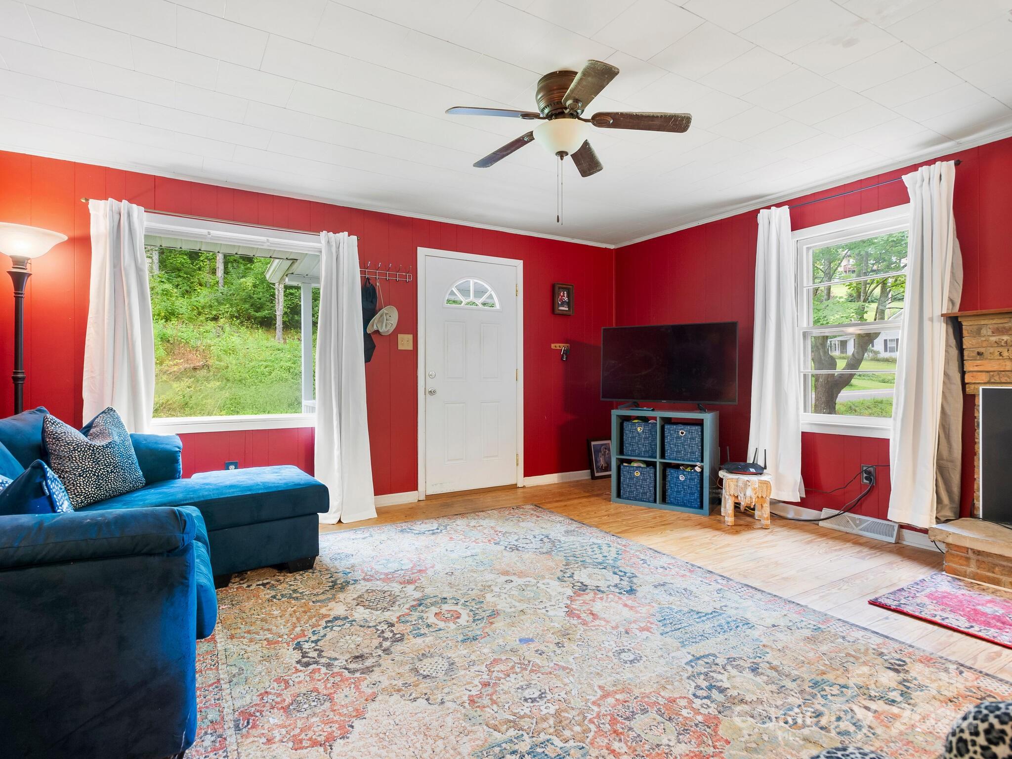 1146 Rector Corner Road Marshall, NC 28753 - Photo 4 of 32 Gallery Image 4