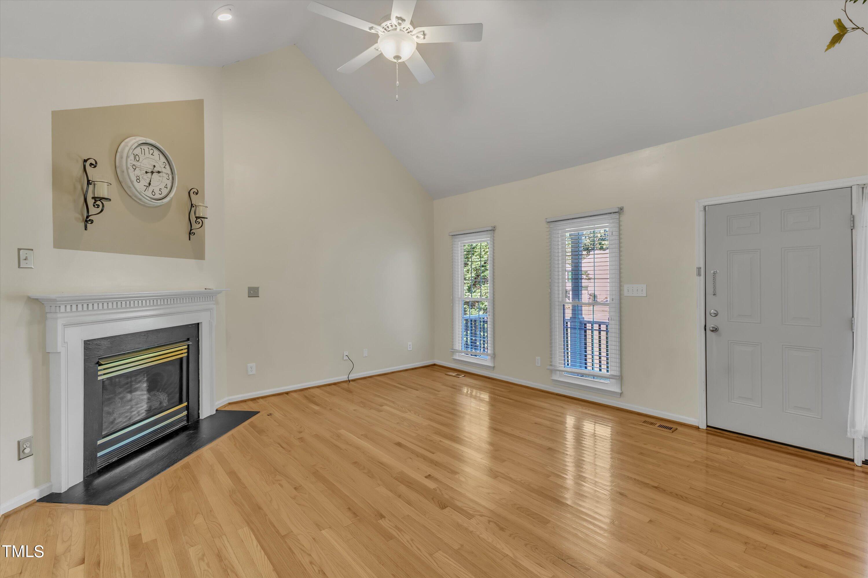 9221 Dominion Boulevard Raleigh, NC 27617 - Photo 5 of 55 Living room