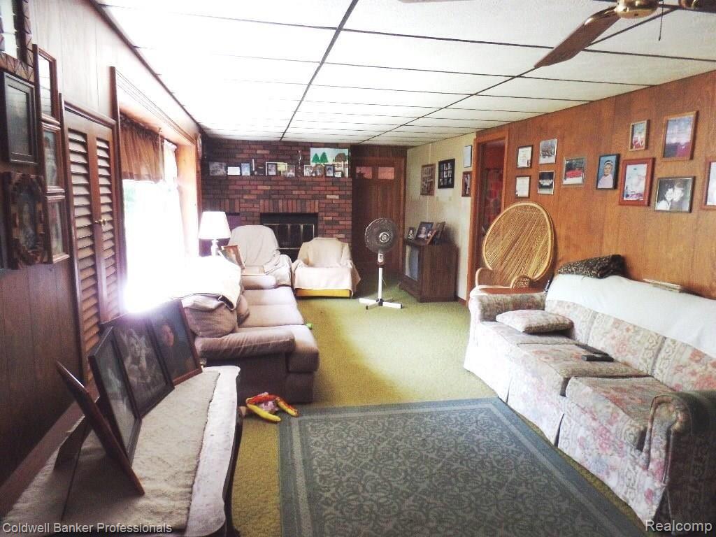 2550 Loon Lake Road Wixom, MI 48393 - Photo 9 of 20