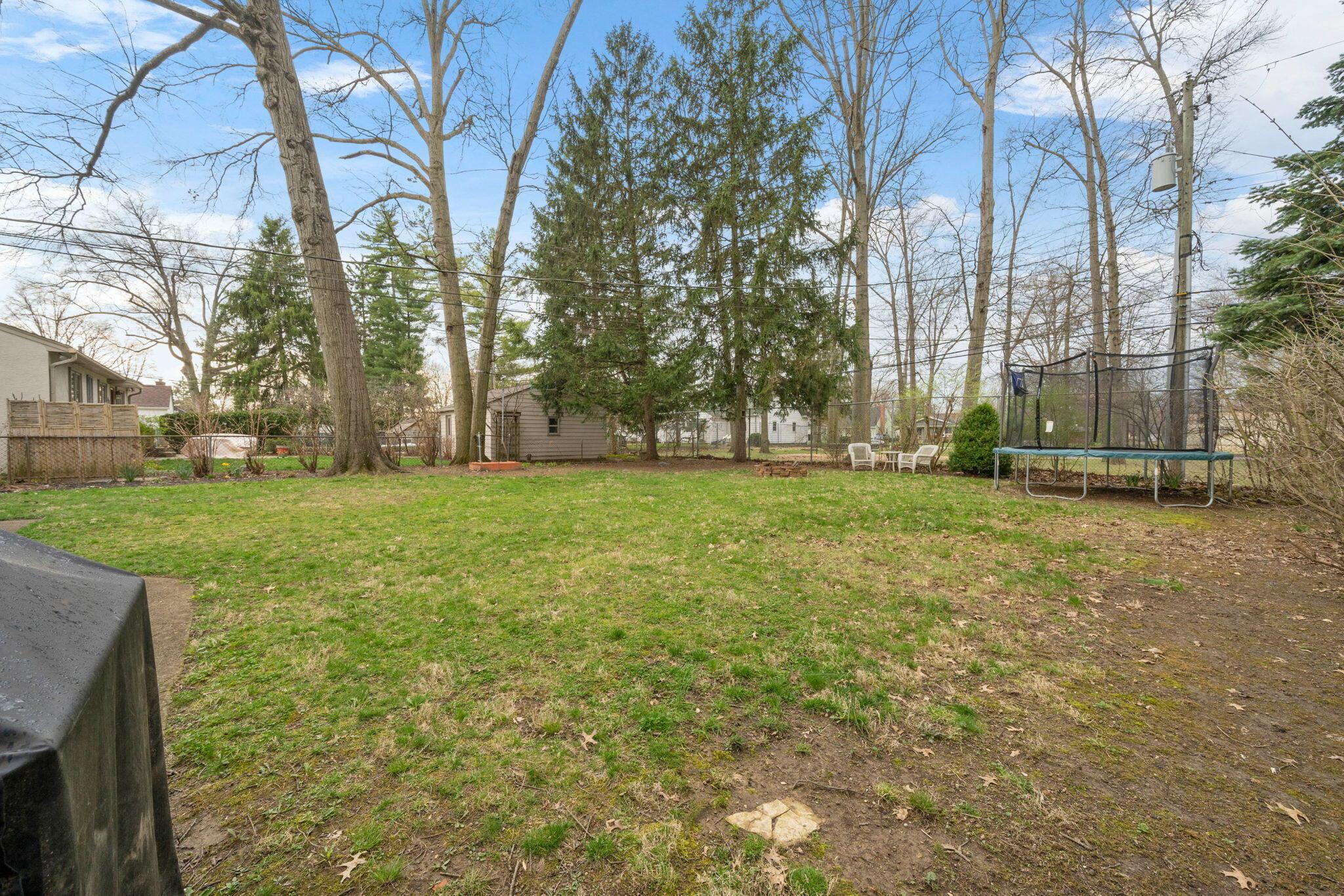 141 North Harding Road Columbus, OH 43209 - Photo 54 of 61 HUGE BACKYARD
