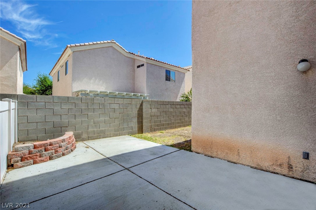 5918 Crumbling Ridge Street Henderson, NV 89011 - Photo 35 of 50