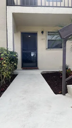 $1,950 | 7118 Golf Colony Court, Unit 103, Lake Worth, FL 33467