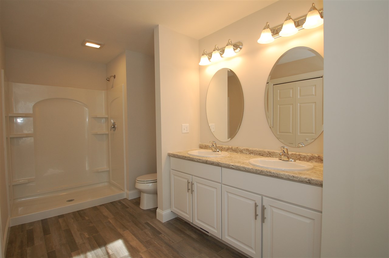 44 Old Derry Road Londonderry, NH 03053 - Photo 13 of 20 Gallery Image 13
