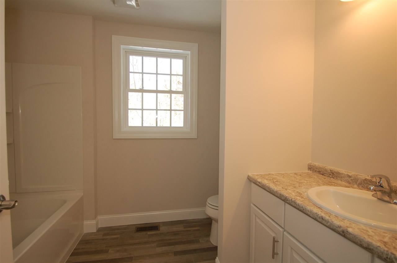 44 Old Derry Road Londonderry, NH 03053 - Photo 17 of 20 Gallery Image 17