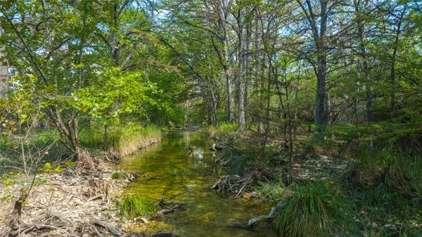 $850,000 | Undisclosed Address, Utopia, TX 78884