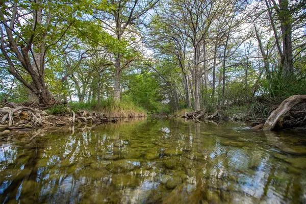 $850,000 | Undisclosed Address, Utopia, TX 78884