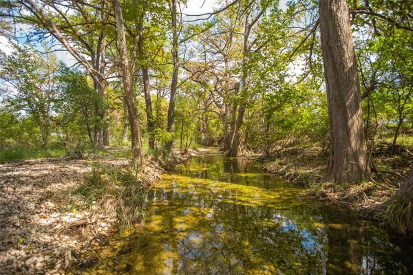$850,000 | Undisclosed Address, Utopia, TX 78884