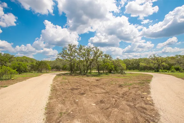 $850,000 | Undisclosed Address, Utopia, TX 78884