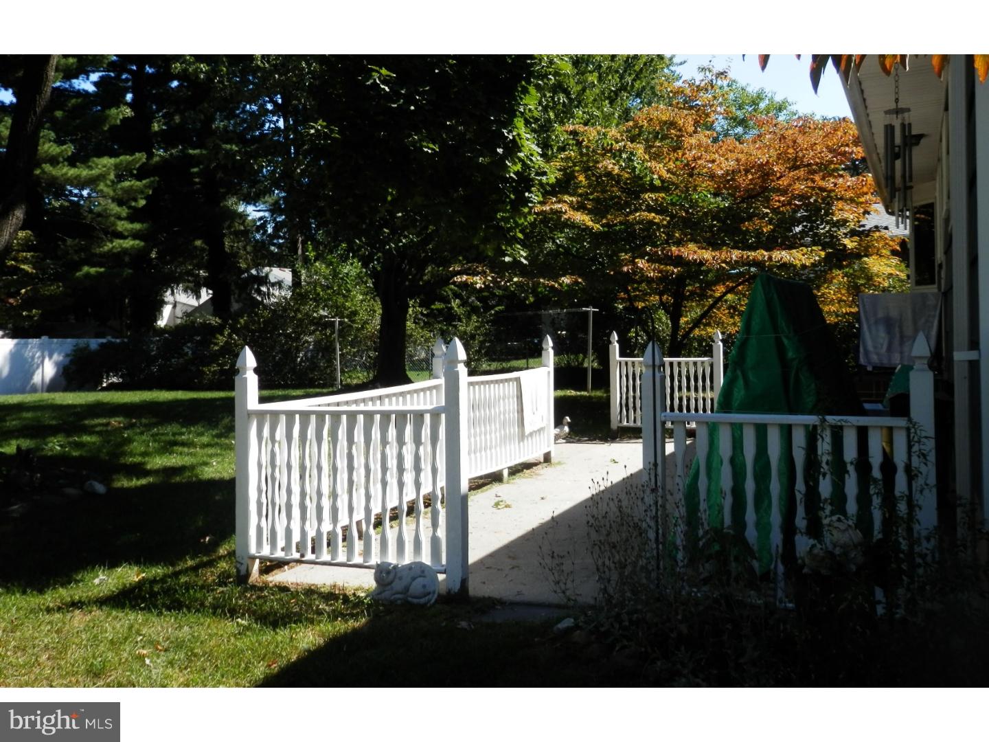 863 Smith Street Riverside, NJ 08075 - Photo 5 of 6 Patio