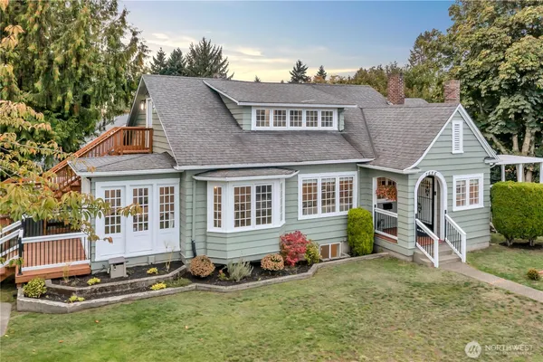 $799,000 | 7656 Pacific Avenue, Tacoma, WA 98408
