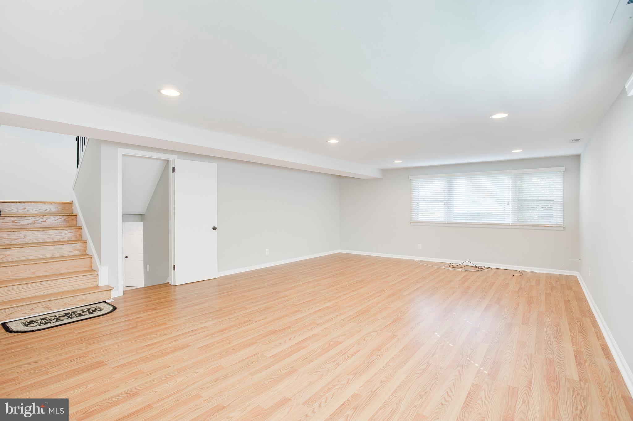 724 Shelley Road Towson, MD 21286 - Photo 9 of 20 Family Room