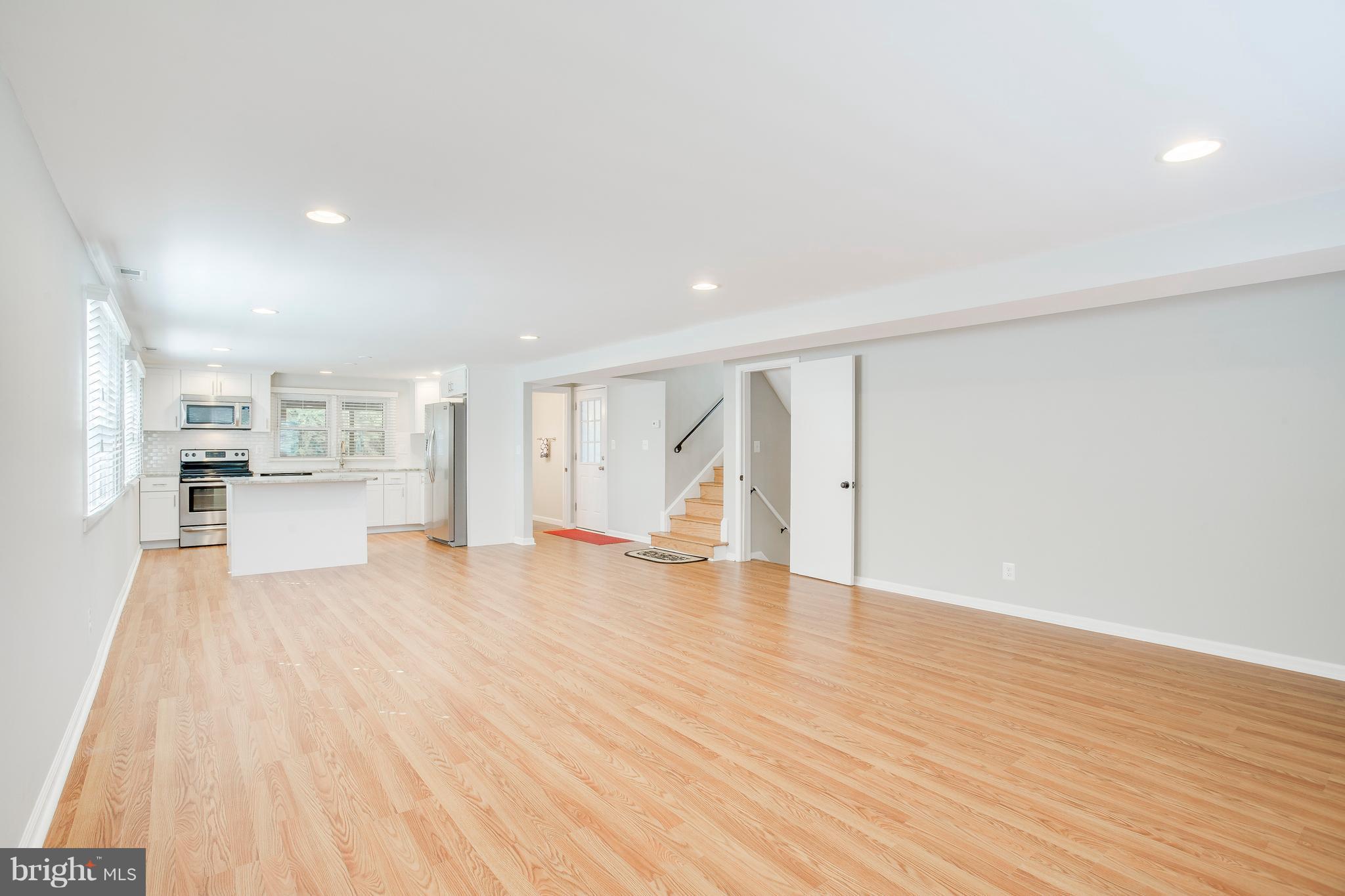 724 Shelley Road Towson, MD 21286 - Photo 10 of 20 Family Room