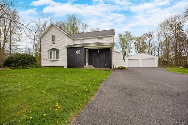 $175,000 | 8258 Thompson Road, Cicero, NY 13039