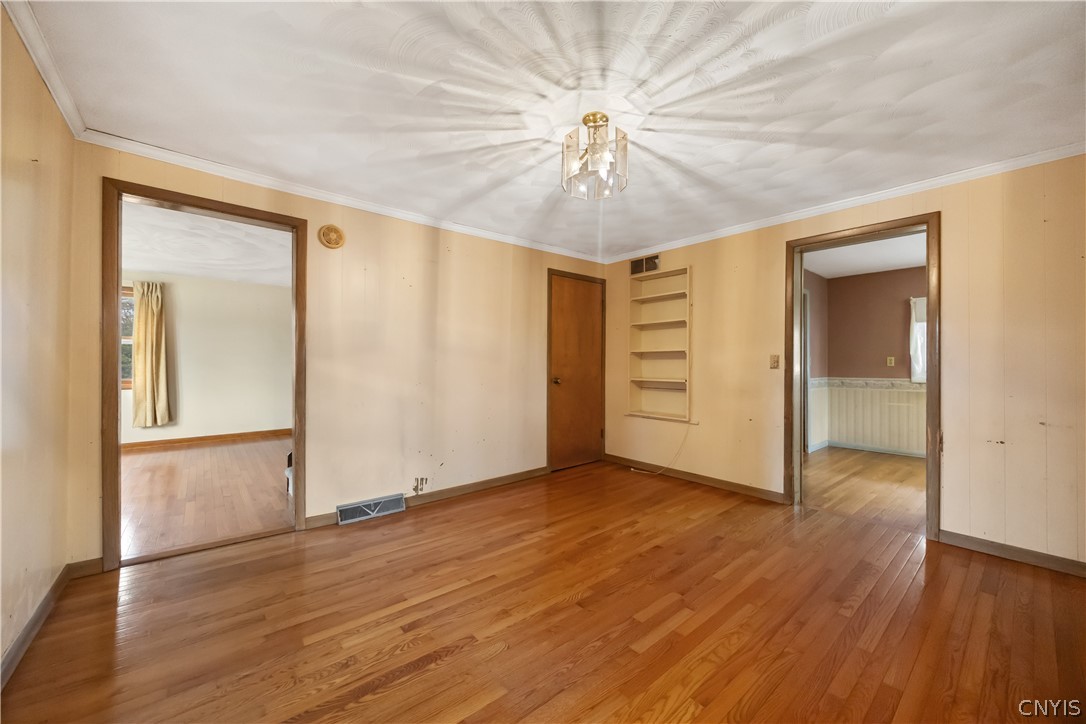 8258 Thompson Road Cicero, NY 13039 - Photo 15 of 39