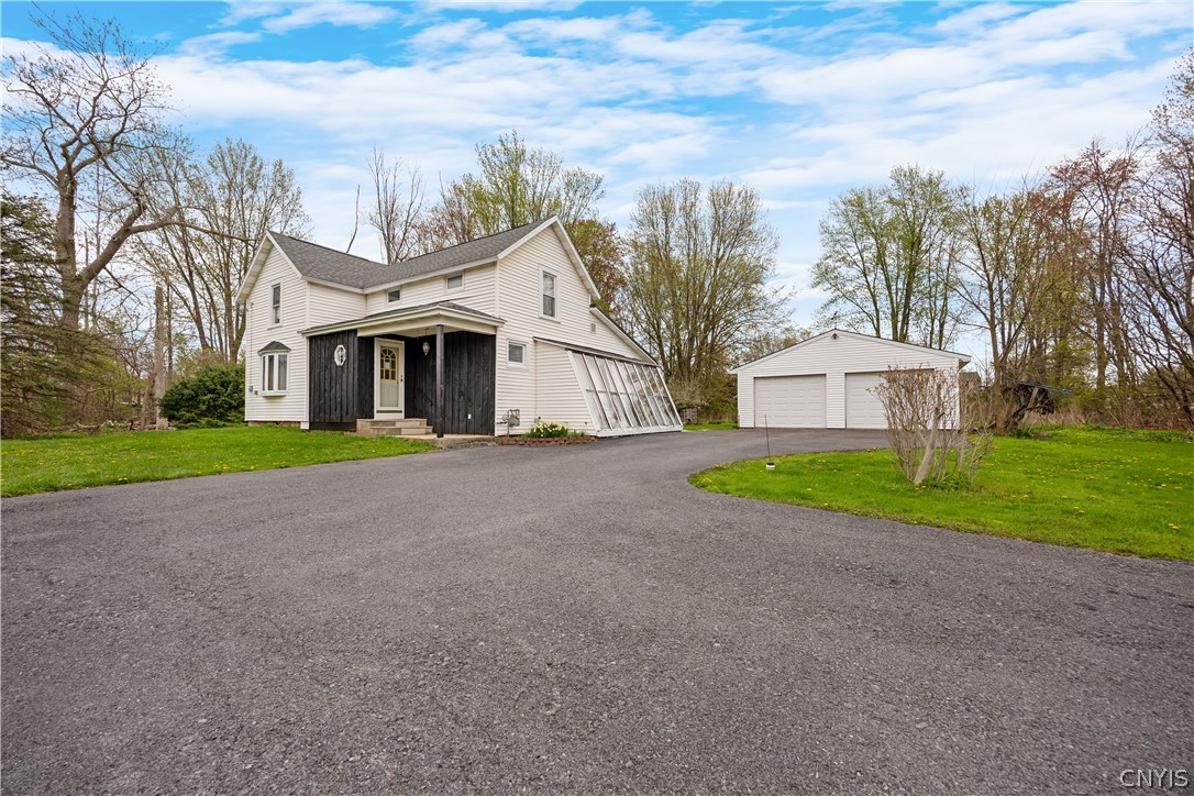 8258 Thompson Road Cicero, NY 13039 - Photo 2 of 39