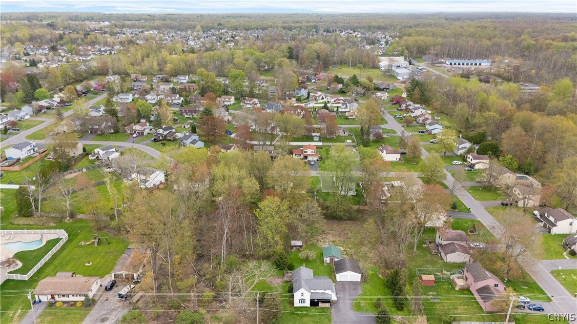 8258 Thompson Road Cicero, NY 13039 - Photo 32 of 39