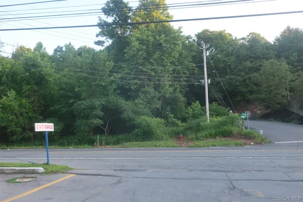 $425,000 | 25 Highway 17M, Monroe, NY 10926