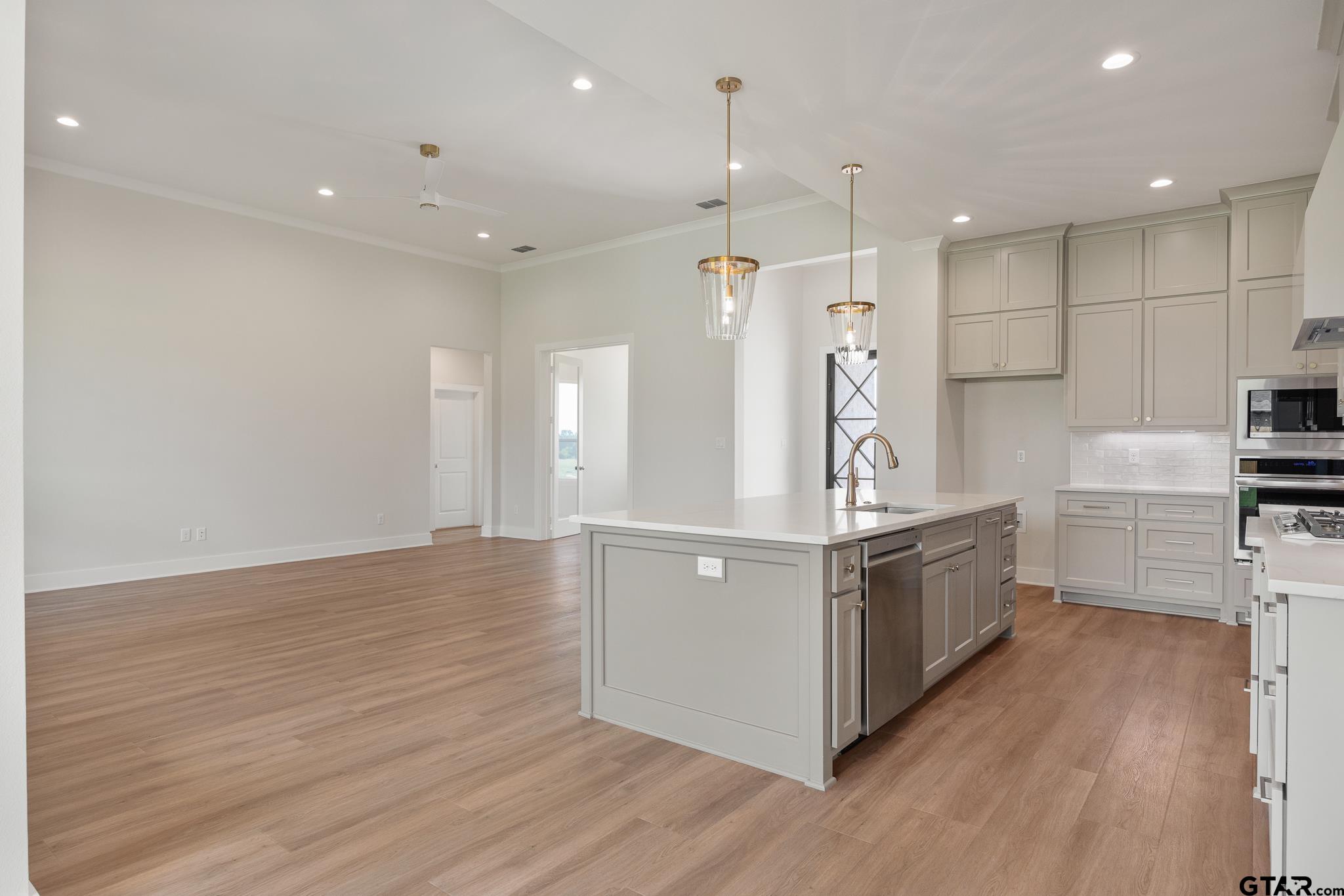 501 Artesian Meadow Drive Tyler, TX 75703 - Photo 13 of 45