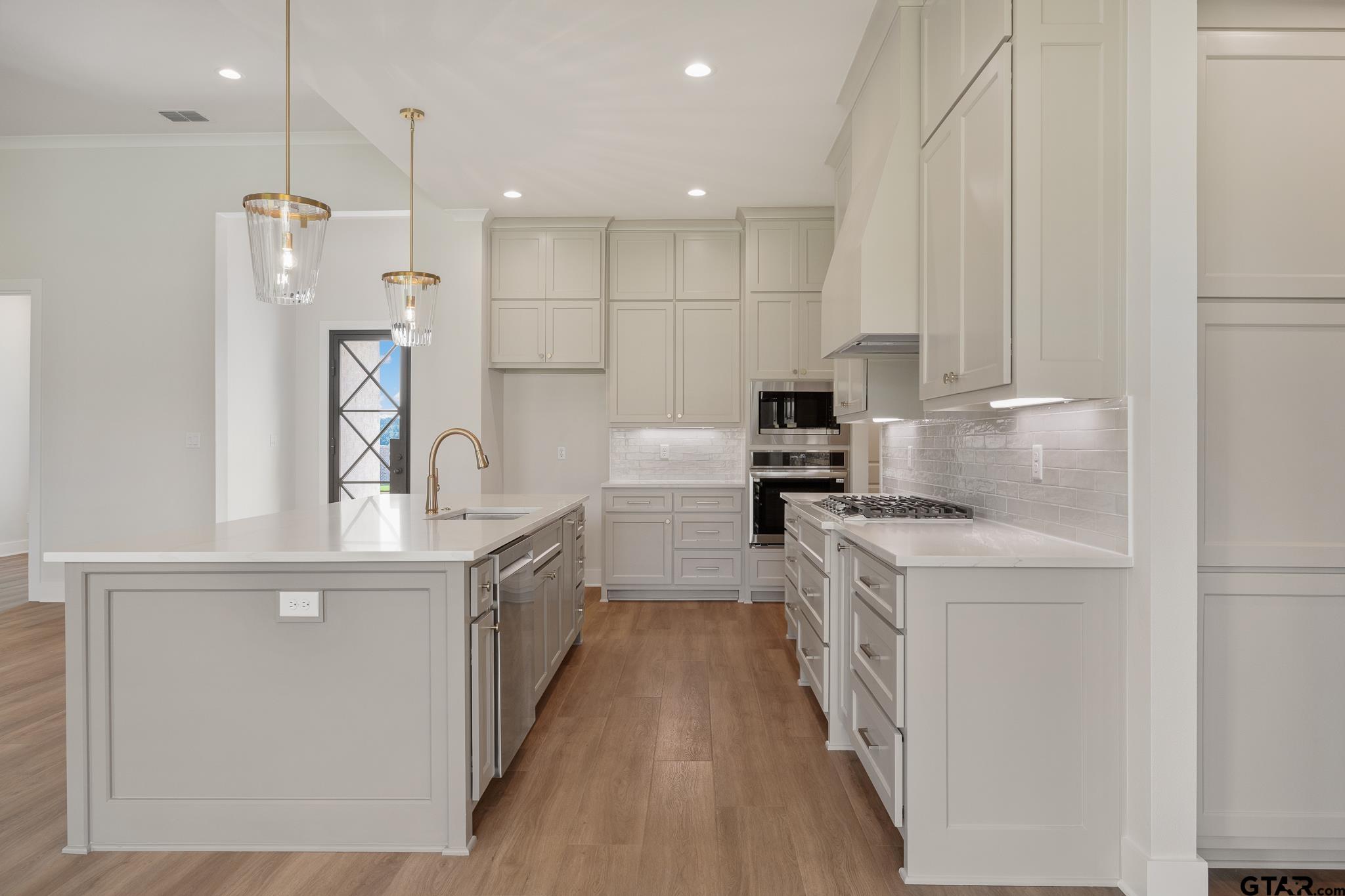 501 Artesian Meadow Drive Tyler, TX 75703 - Photo 14 of 45