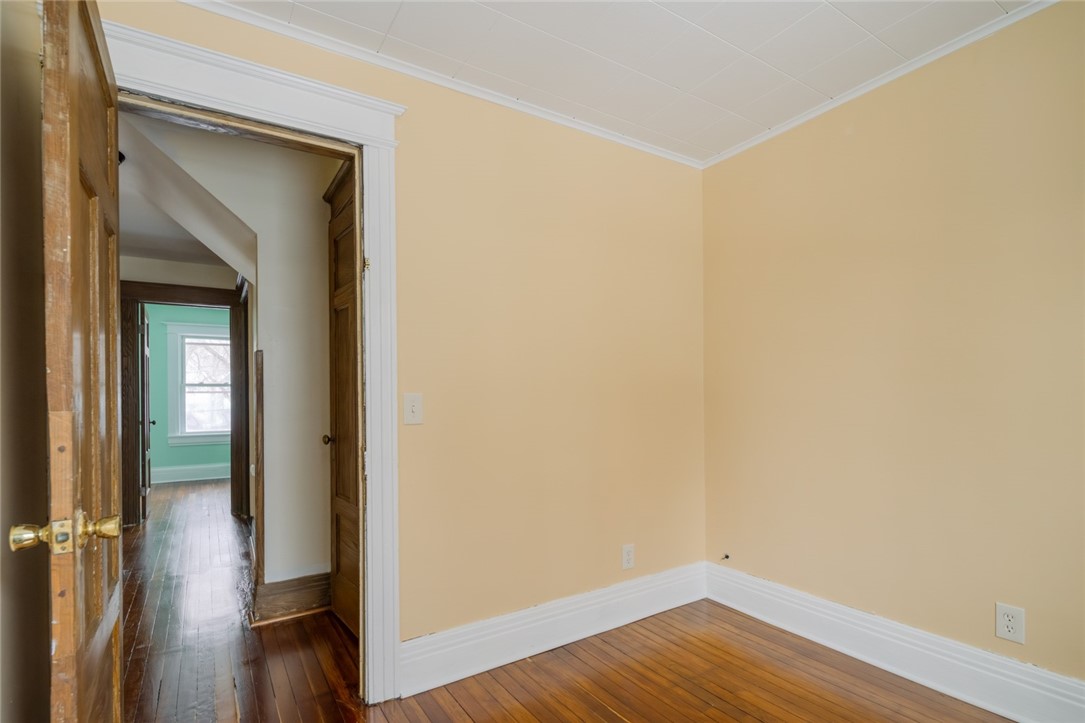 57 Lansdale Street Rochester, NY 14620 - Photo 20 of 35