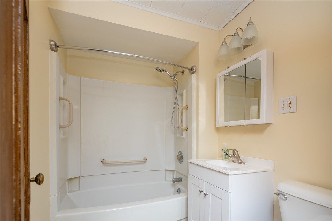 57 Lansdale Street Rochester, NY 14620 - Photo 27 of 35